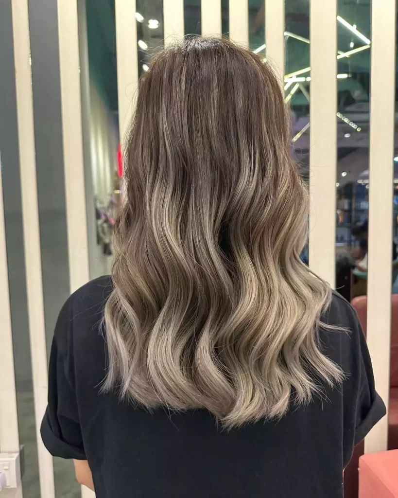 Dimensional Ash Blonde Layers