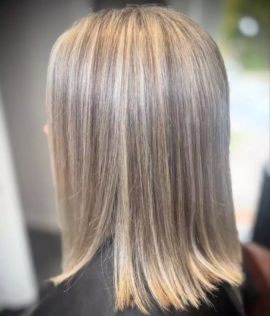 Medium-Length Ash Blonde Lob with Natural Highlights