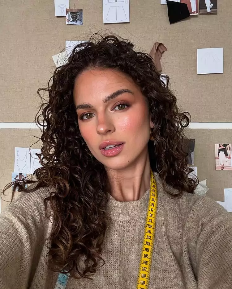 Natural Defined Curly Style