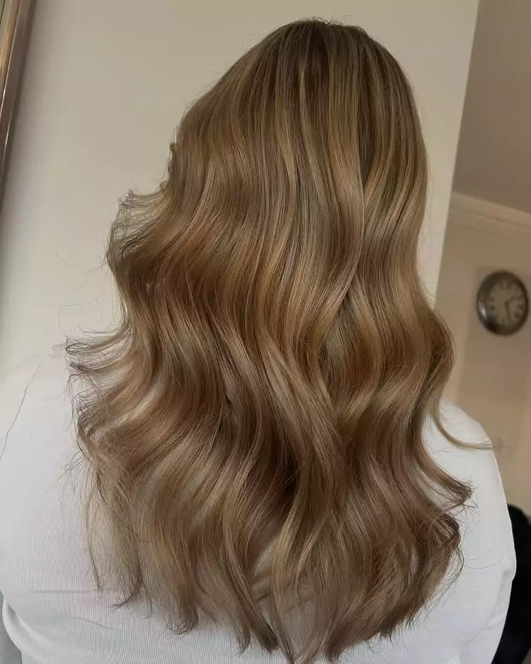 Bronde Balayage Waves