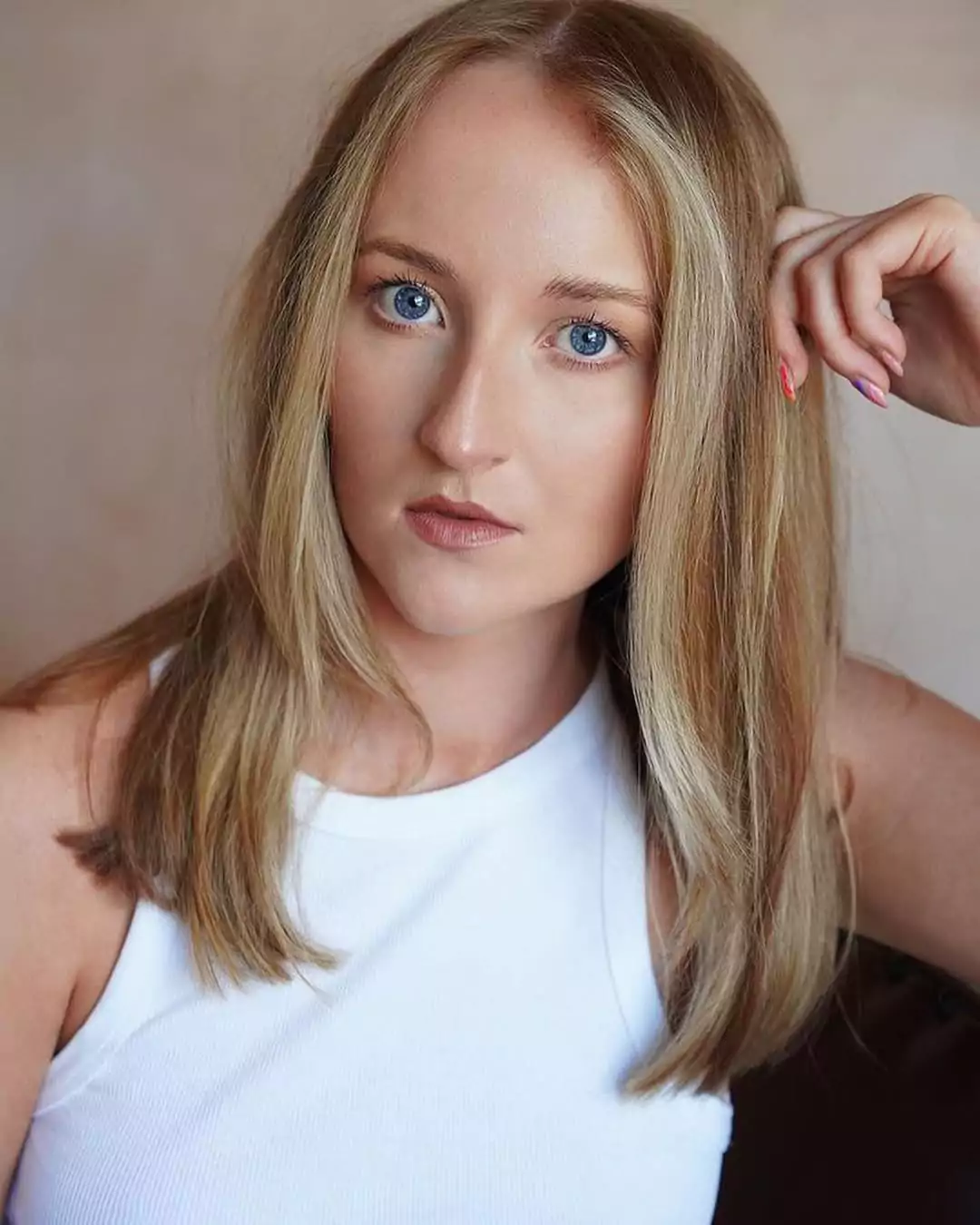 Warm Blonde Bob with Flipped Ends