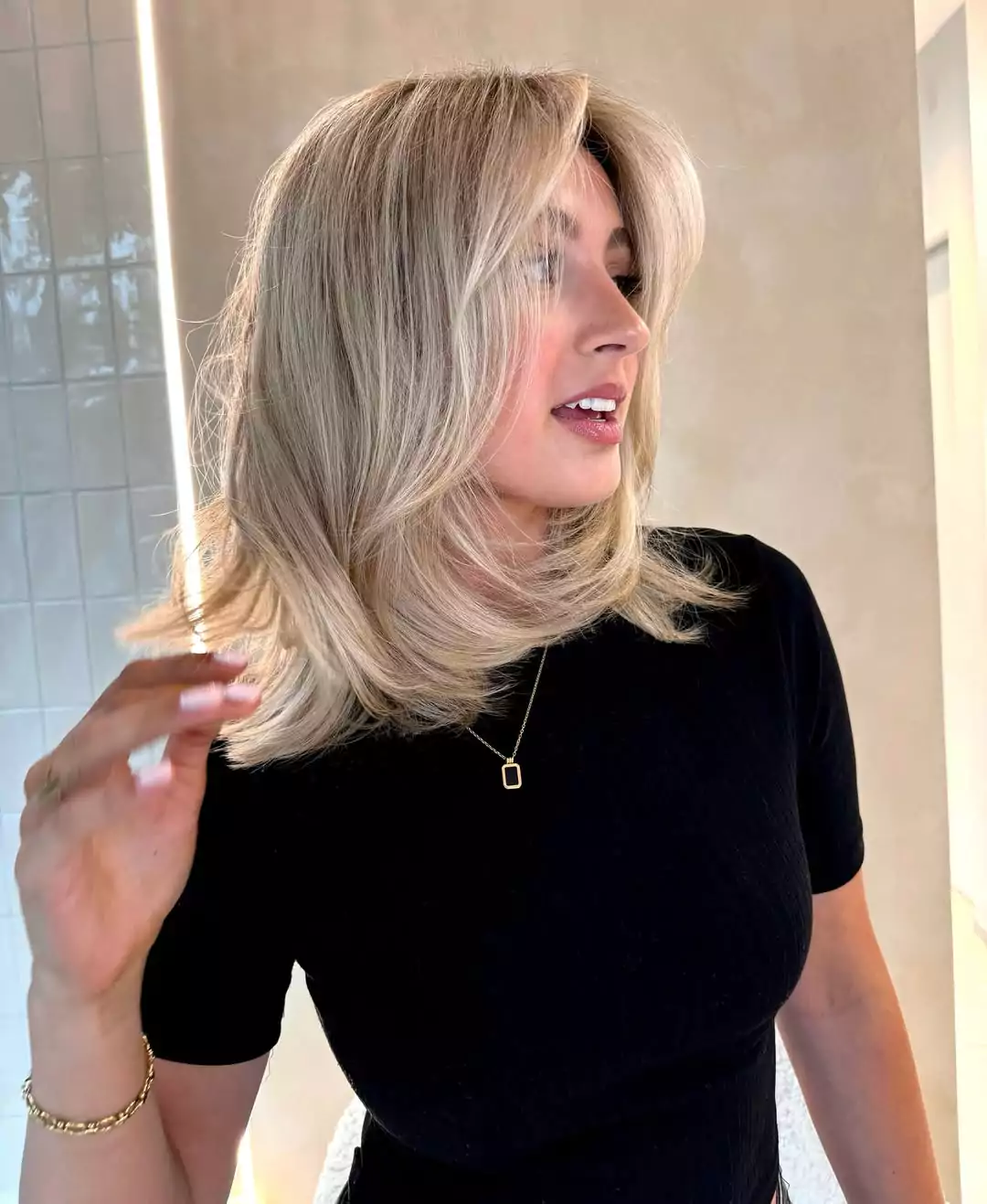 Warm Honey Blonde Lob